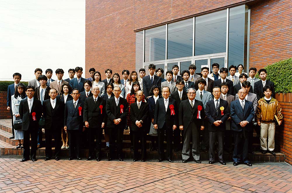 本州初の救急救命士養成課程として、湘央生命科学技術専門学校救急救命学科を開設しました。