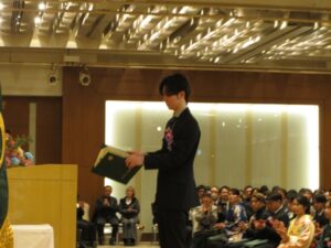 2025年度卒業式_学園賞_応用生物科学科